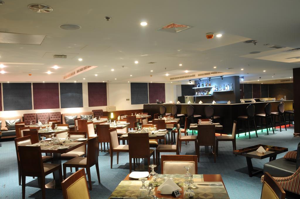 Holiday Bahrain Hotel Манама Екстериор снимка