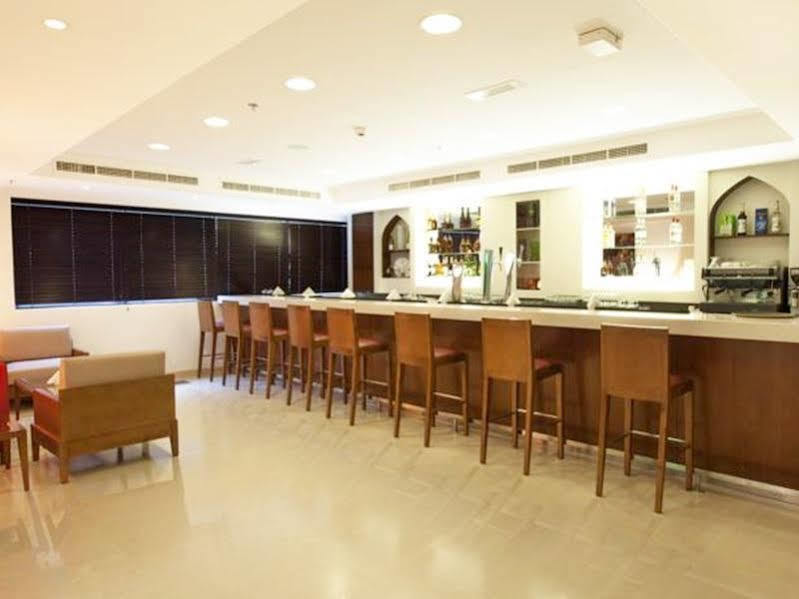Holiday Bahrain Hotel Манама Екстериор снимка