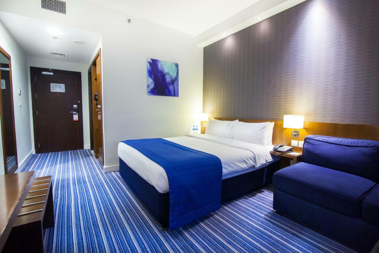 Holiday Bahrain Hotel Манама Екстериор снимка